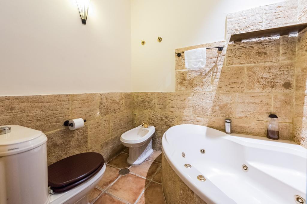 شقة Downtown Jacuzzi مدريد المظهر الخارجي الصورة